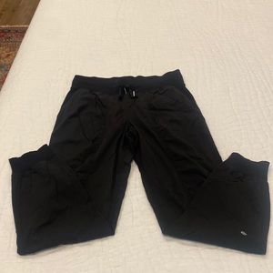 Lululemon Dance Studio MidRise jogger full length